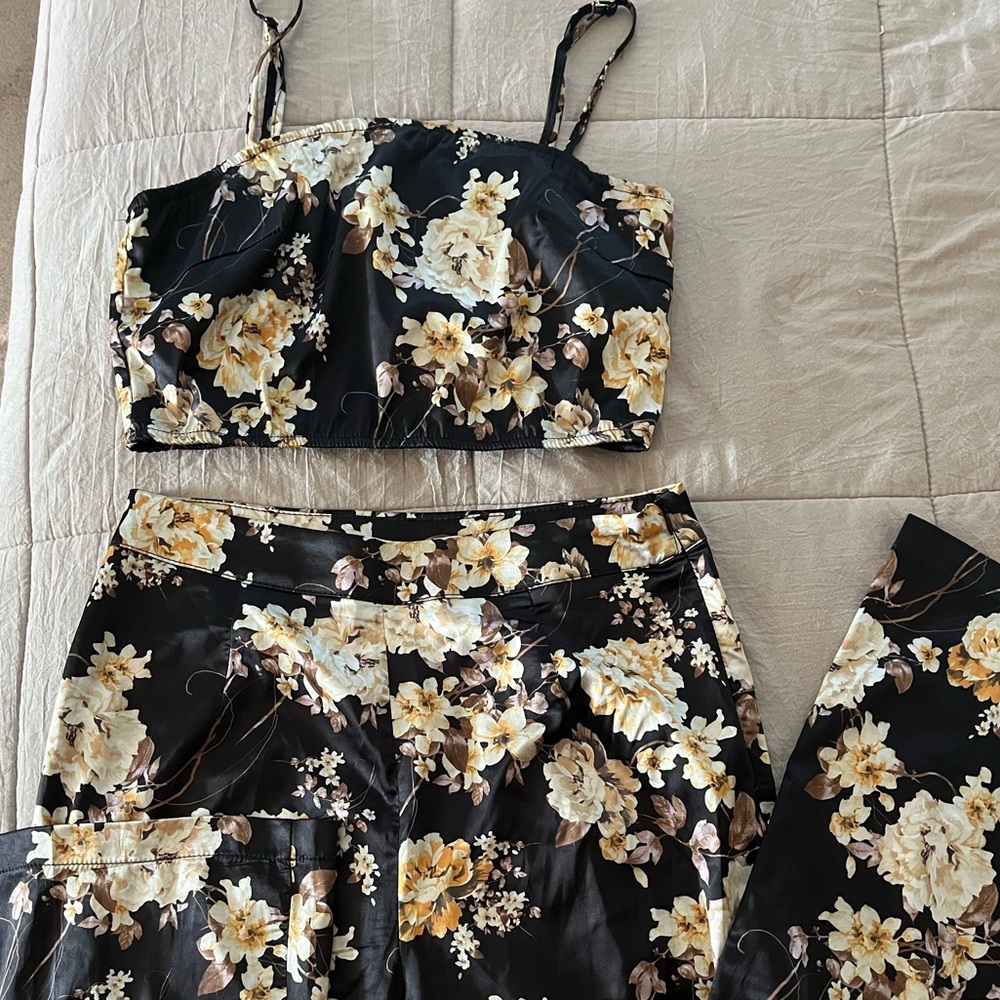 Floral Satin Pant set Size Medium